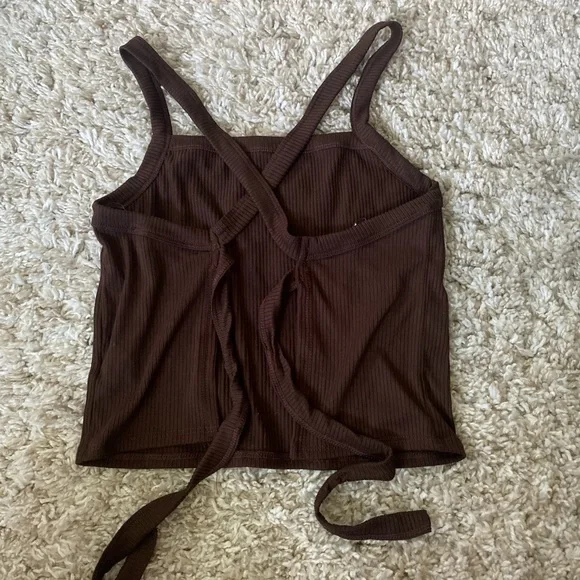 Ribbed Open Back Tank - Picture 2 of 3